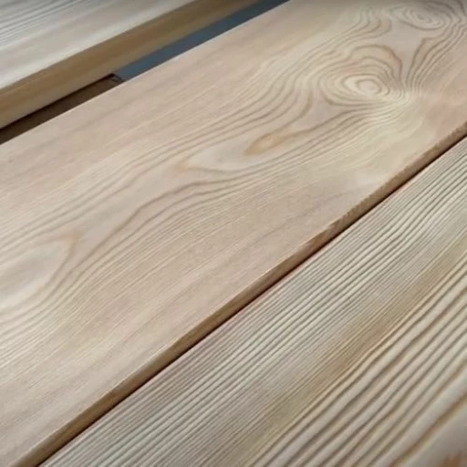 Доска террасная лиственница гладкая 45*120*2000, сорт АВС (0,24м2)